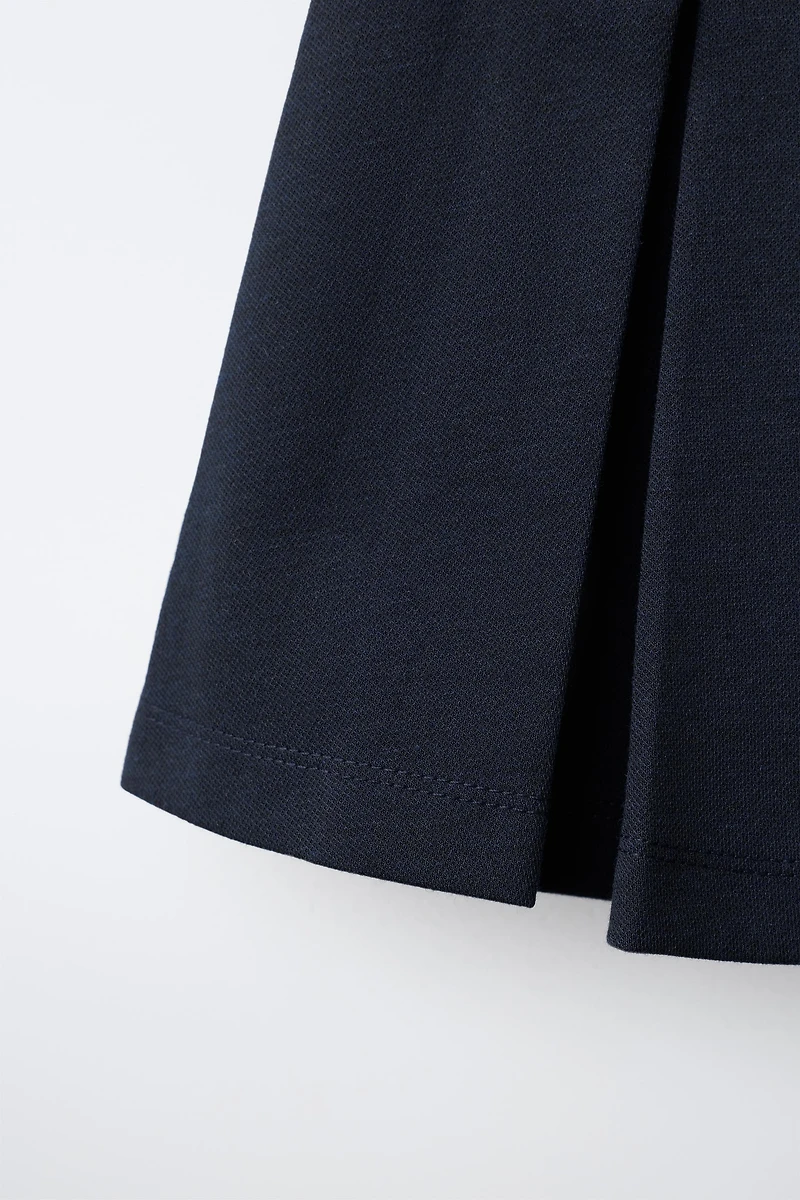 BUCKLE DETAIL SKORT