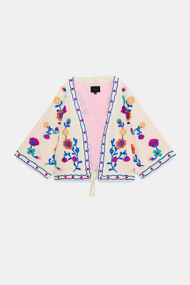FLORAL EMBROIDERED KIMONO