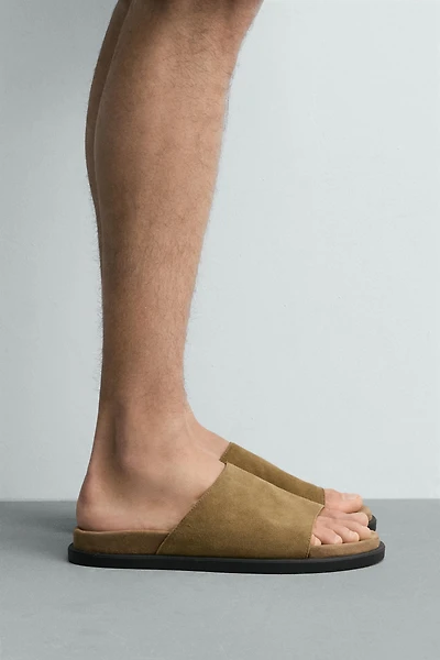 LEATHER SANDALS