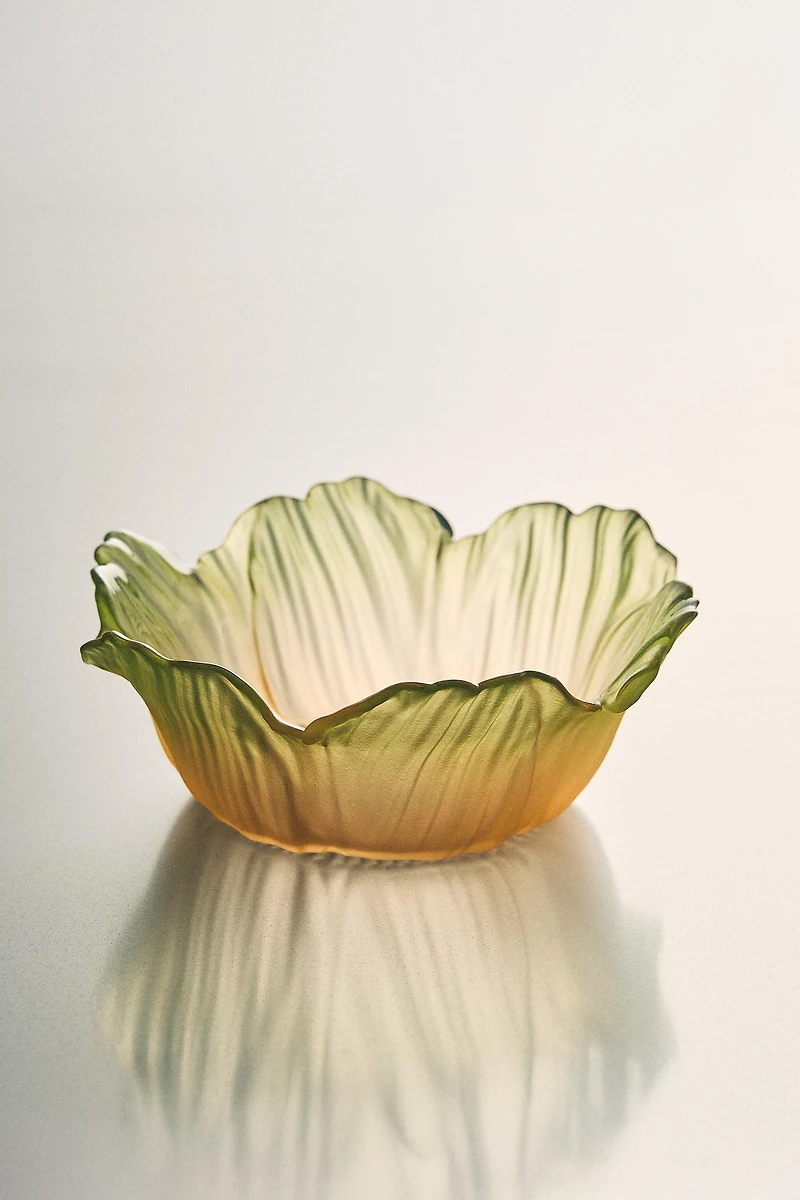 GLASS FLOWER BOWL