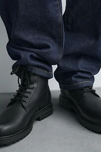 BOTTES À LACETS AVEC VOLUME
