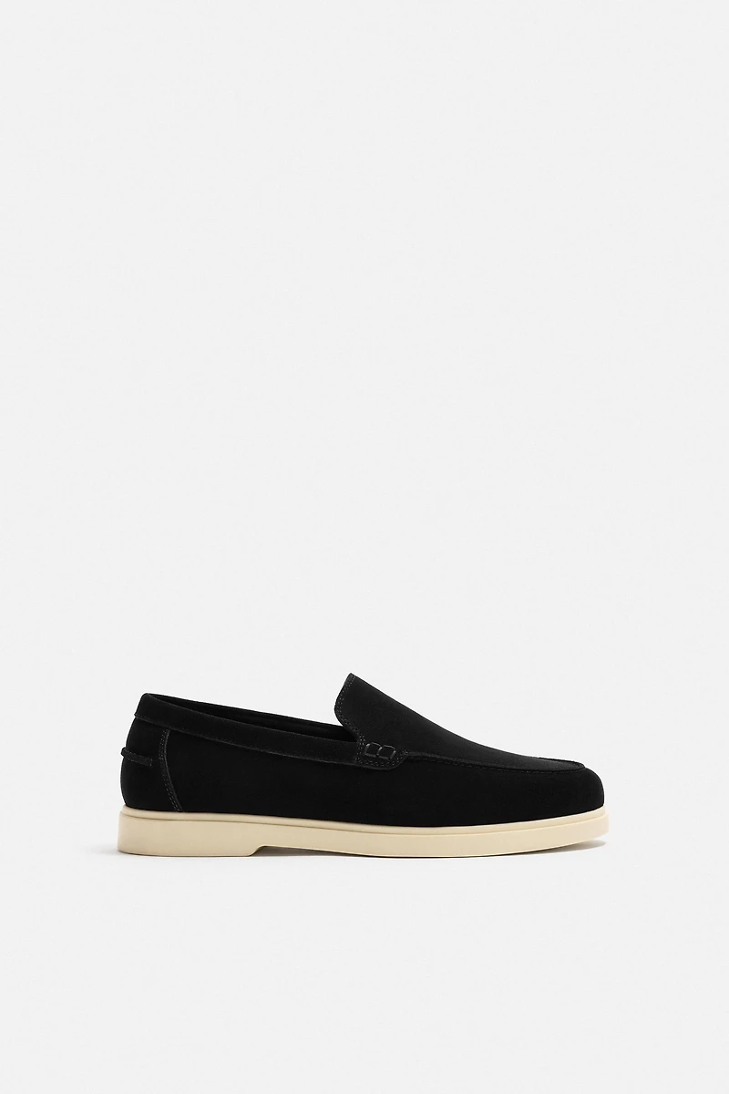 CASUAL LEATHER LOAFERS