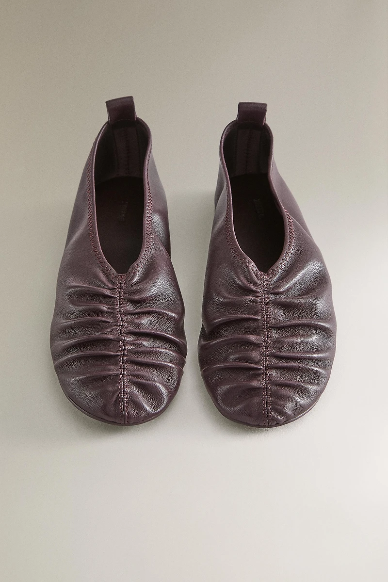 PLEATED LEATHER BALLET FLATS