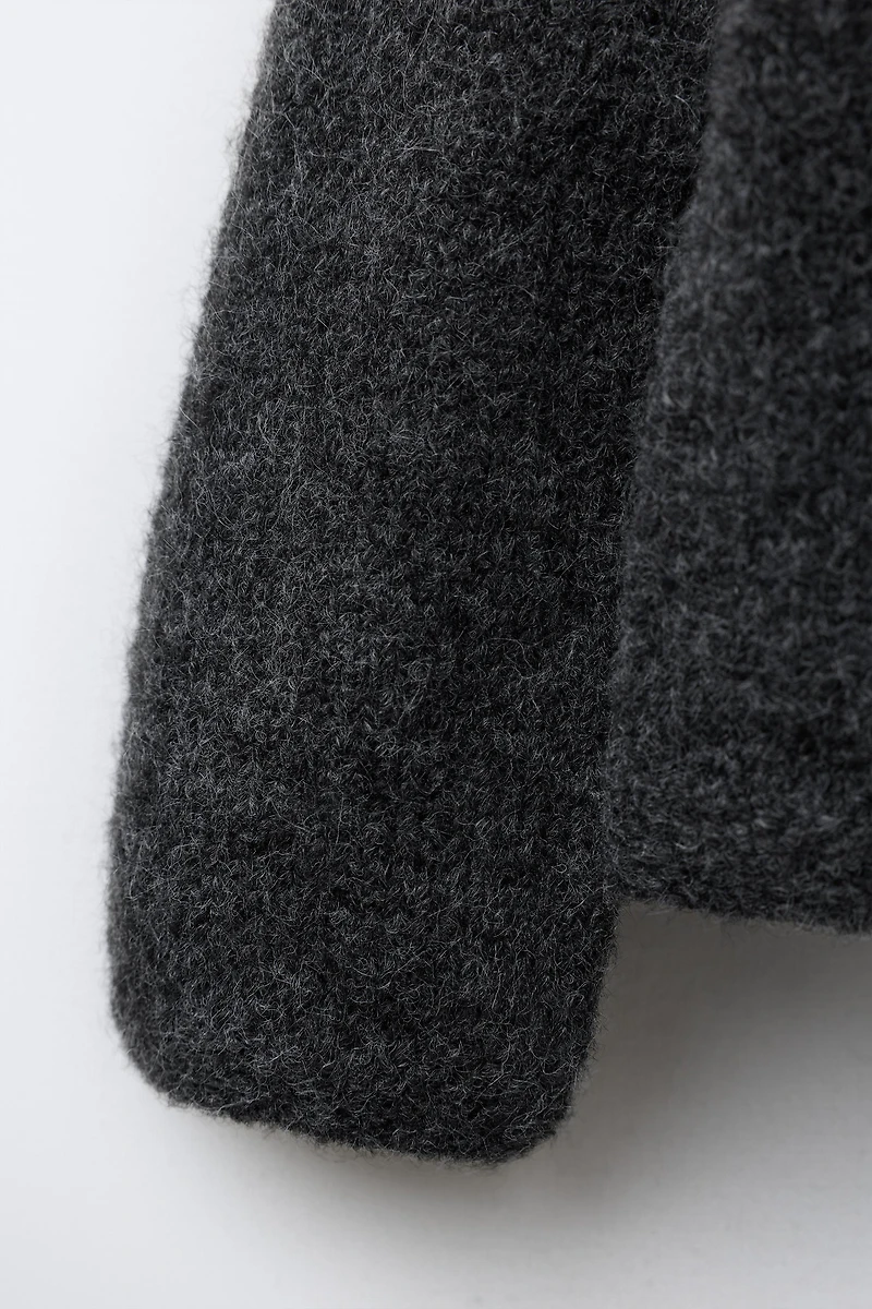 VELVET PETER PAN COLLAR CARDIGAN