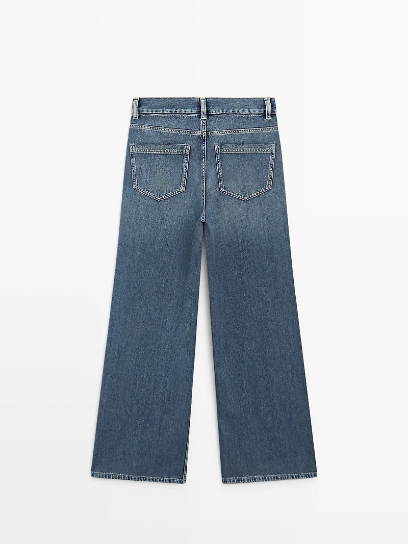 High-waist wide-leg jeans