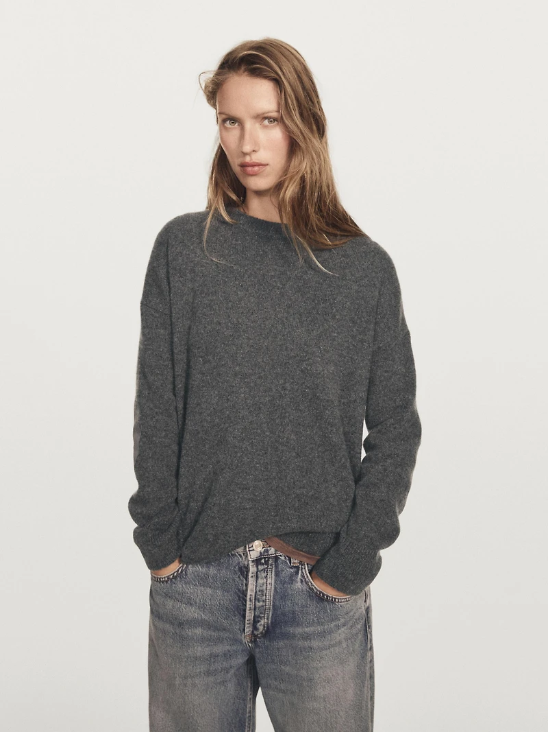 100% cashmere oversize sweater with elbow patches