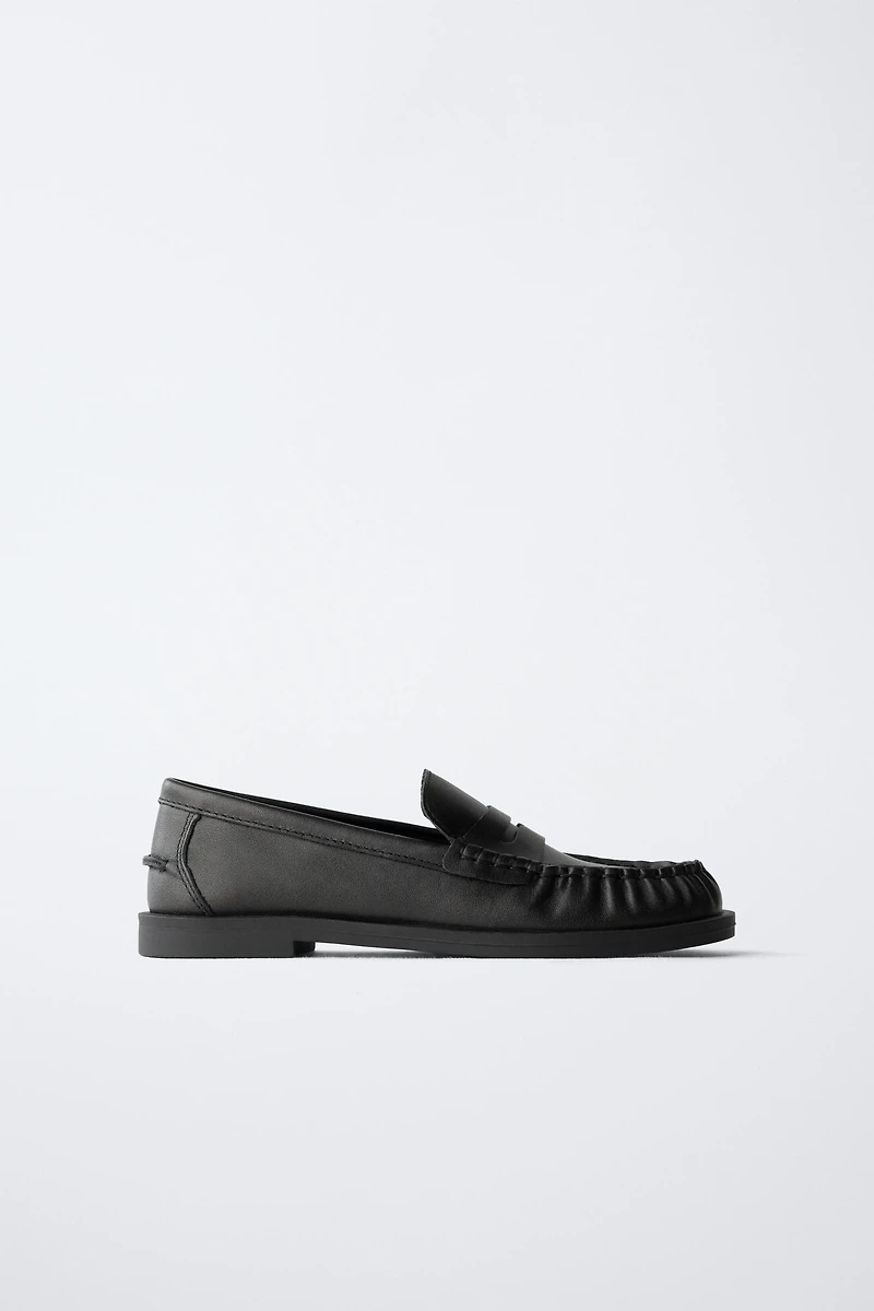 LEATHER LOAFERS