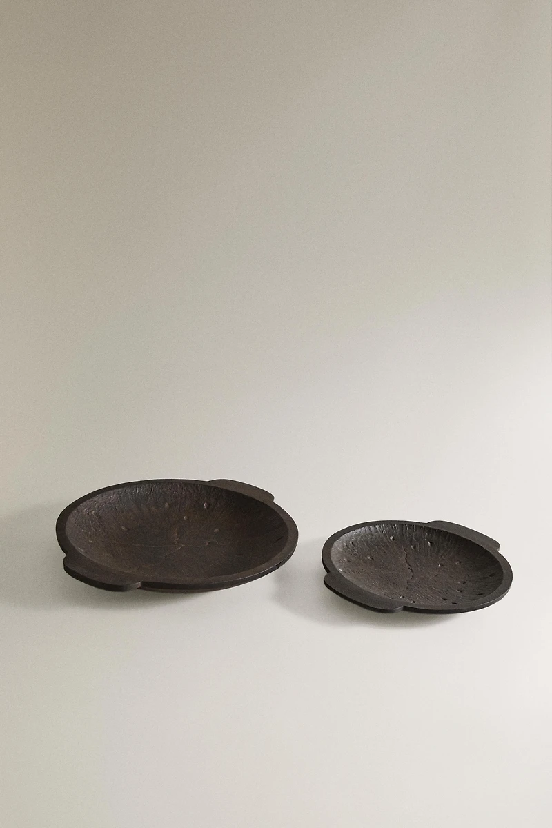 TEXTURED METAL TRAY