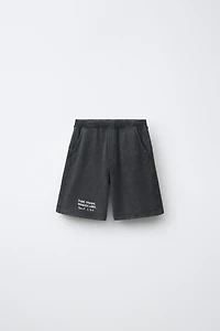 WASHED EFFECT TEXT SHORTS