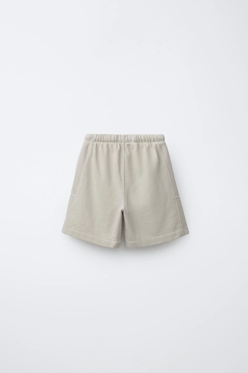 PLUSH LABEL SHORTS