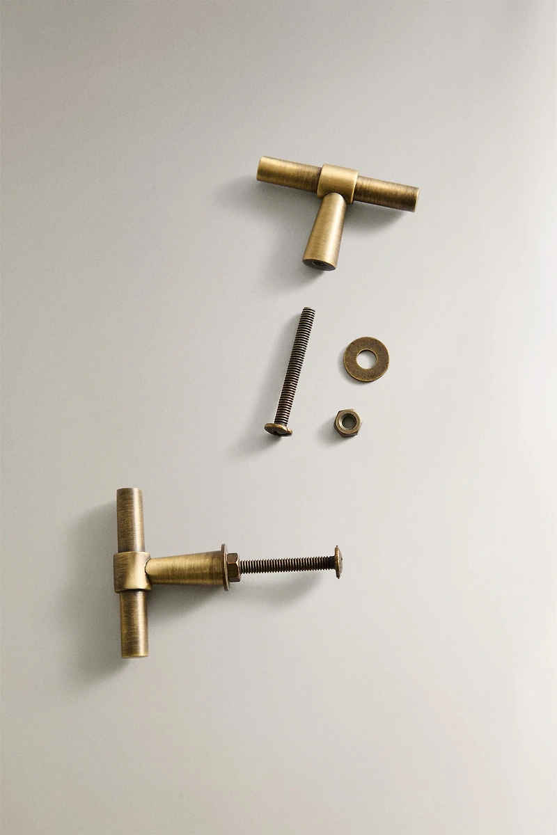 SET OF GOLD METALLIC KNOBS (SET OF 2