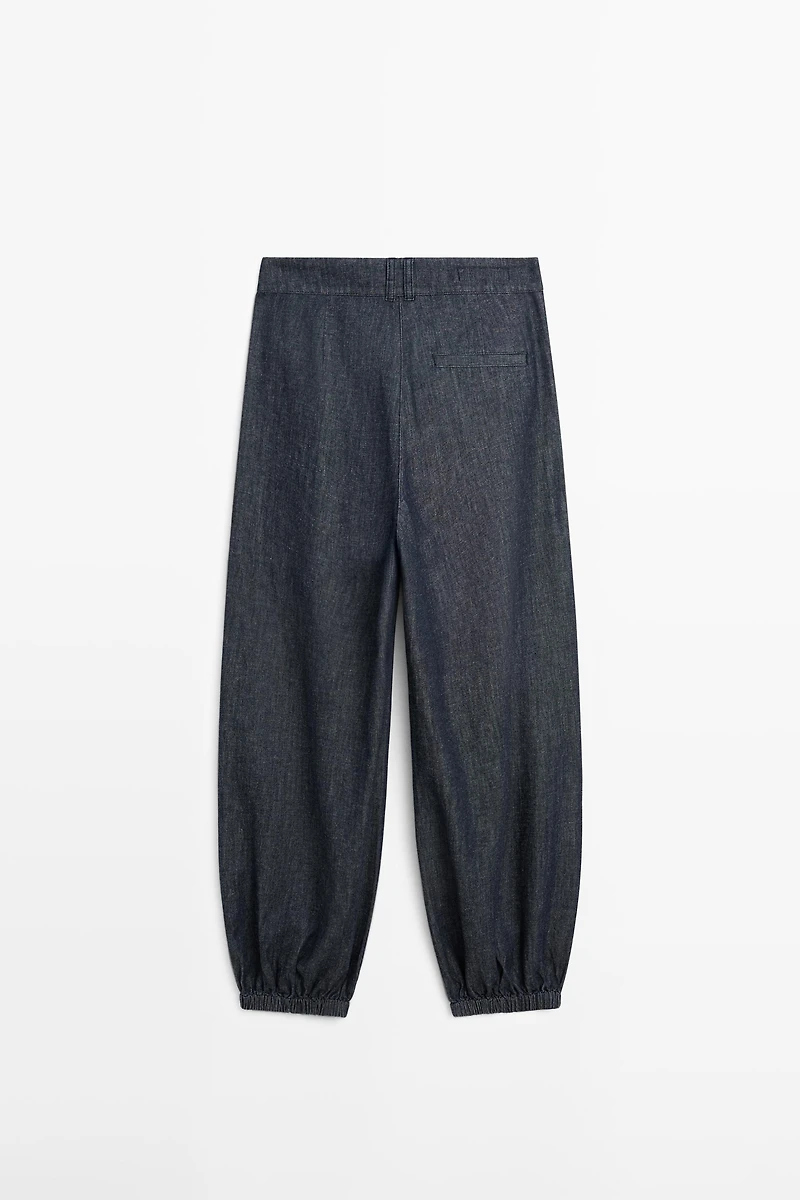 Balloon fit denim