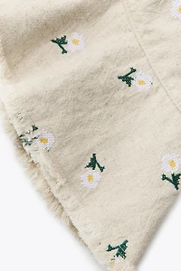 EMBROIDERED FLORAL BUCKET HAT