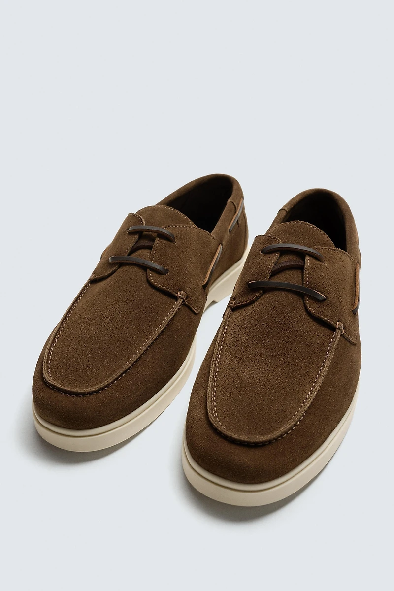 CASUAL LEATHER BOAT SHOES