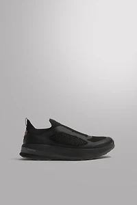 TRAIL RUNNING SNEAKERS