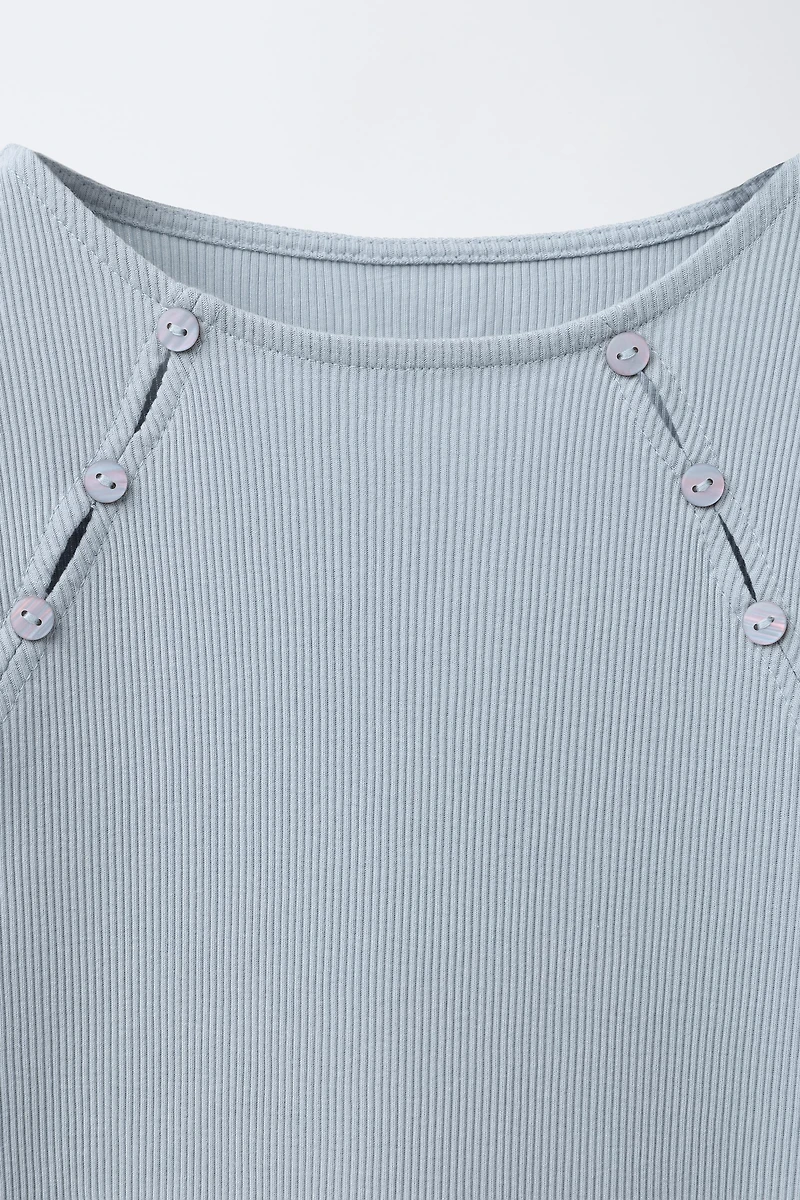 T-SHIRT CÔTELÉ BOUTONS CUT OUT