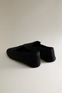 LEATHER MOCCASINS