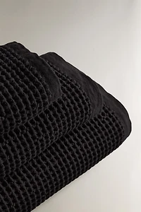WAFFLE-KNIT COTTON BATH TOWEL