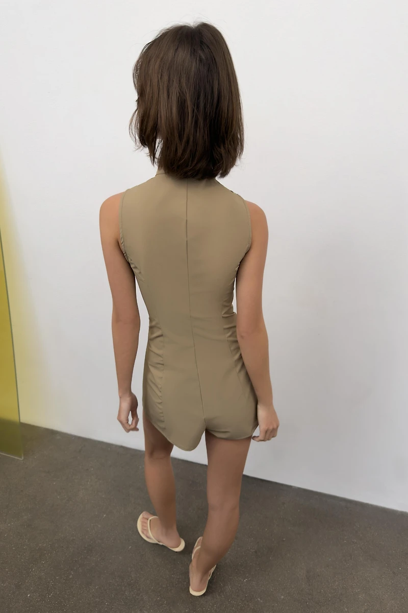 SHORT ZIPPER JUMPSUIT