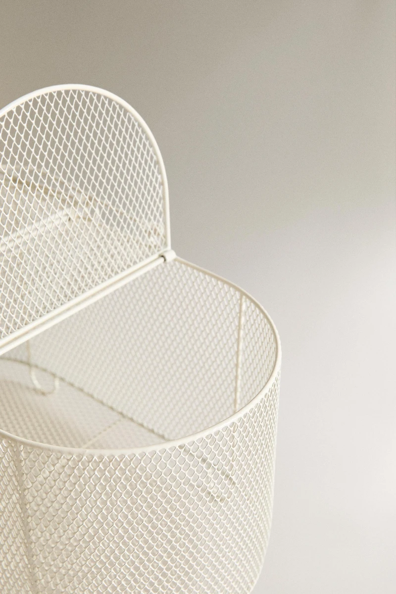 IRON GARDEN BASKET