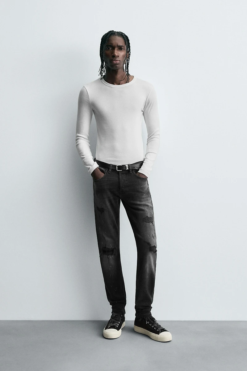 RIPPED SKINNY FIT JEANS