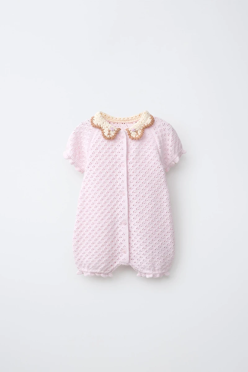 CROCHET COLLAR SHORT JUMPSUIT
