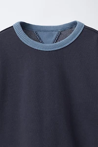 CONTRAST COLLAR SWEATSHIRT WITH CUTOUTS
