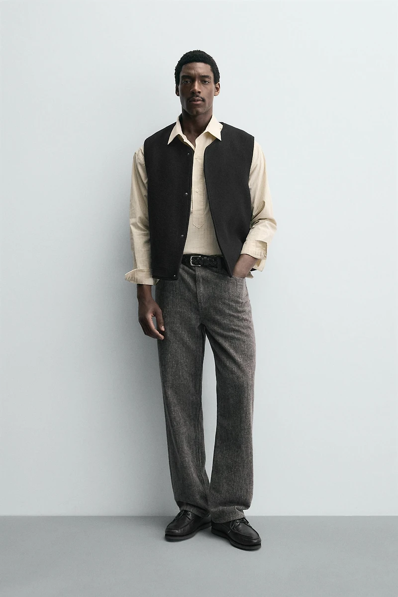 BOUCLÉ TEXTURE WOOL VEST