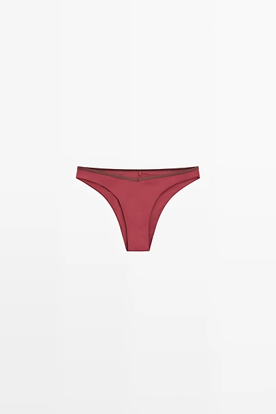 Contrast bikini bottoms