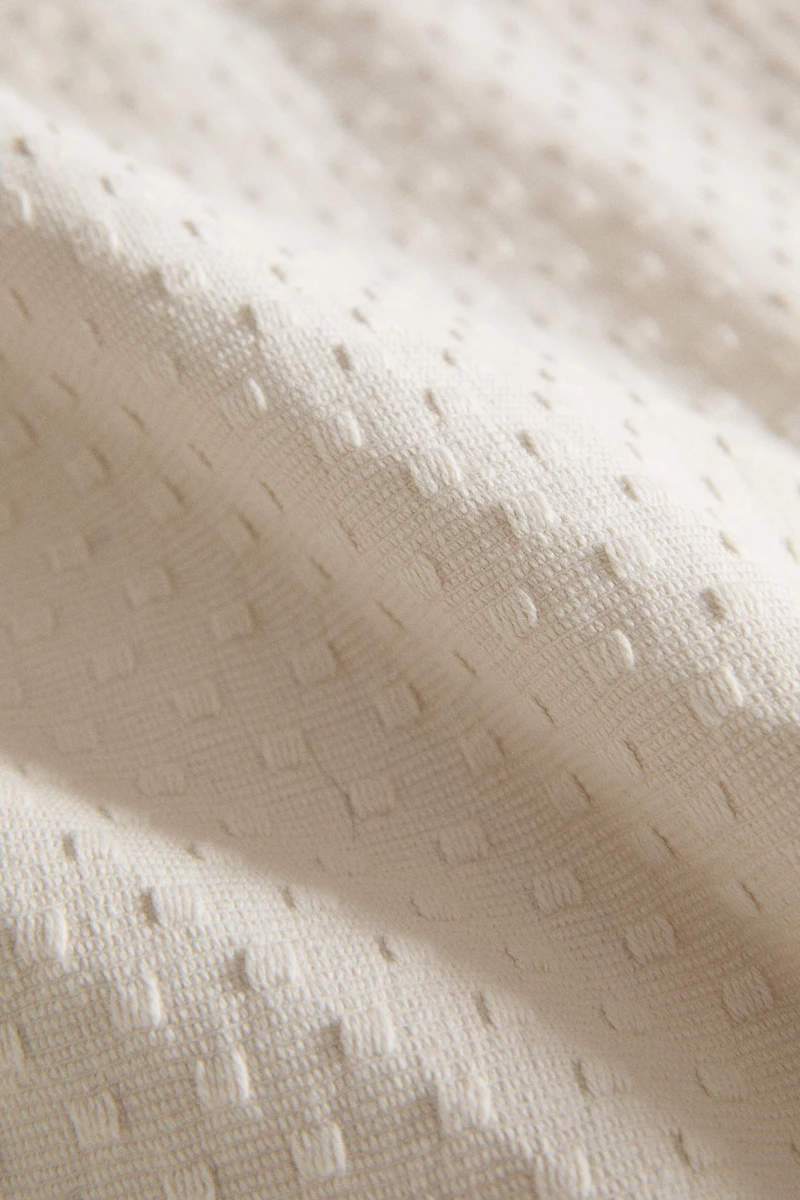 COUVRE-LIT MOTIF POIS