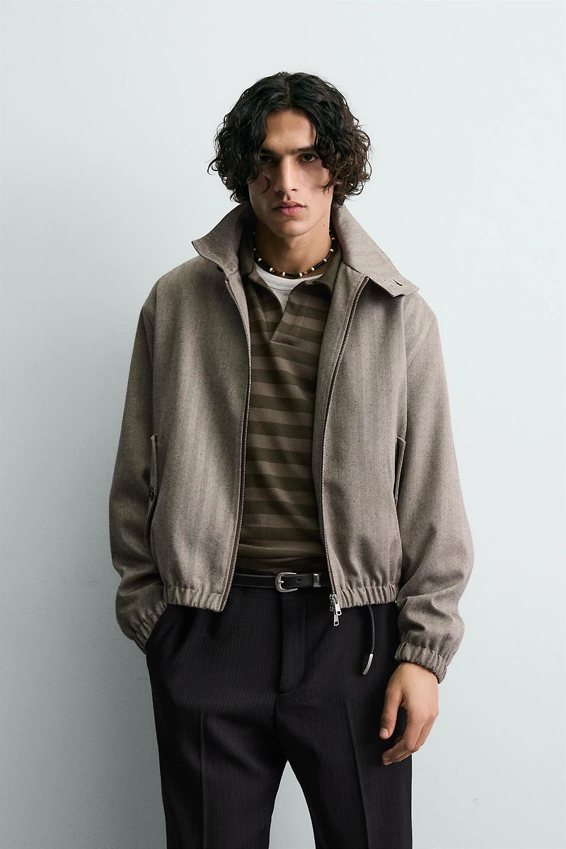 HERRINGBONE TEXTURED CROPPED FIT JACKET