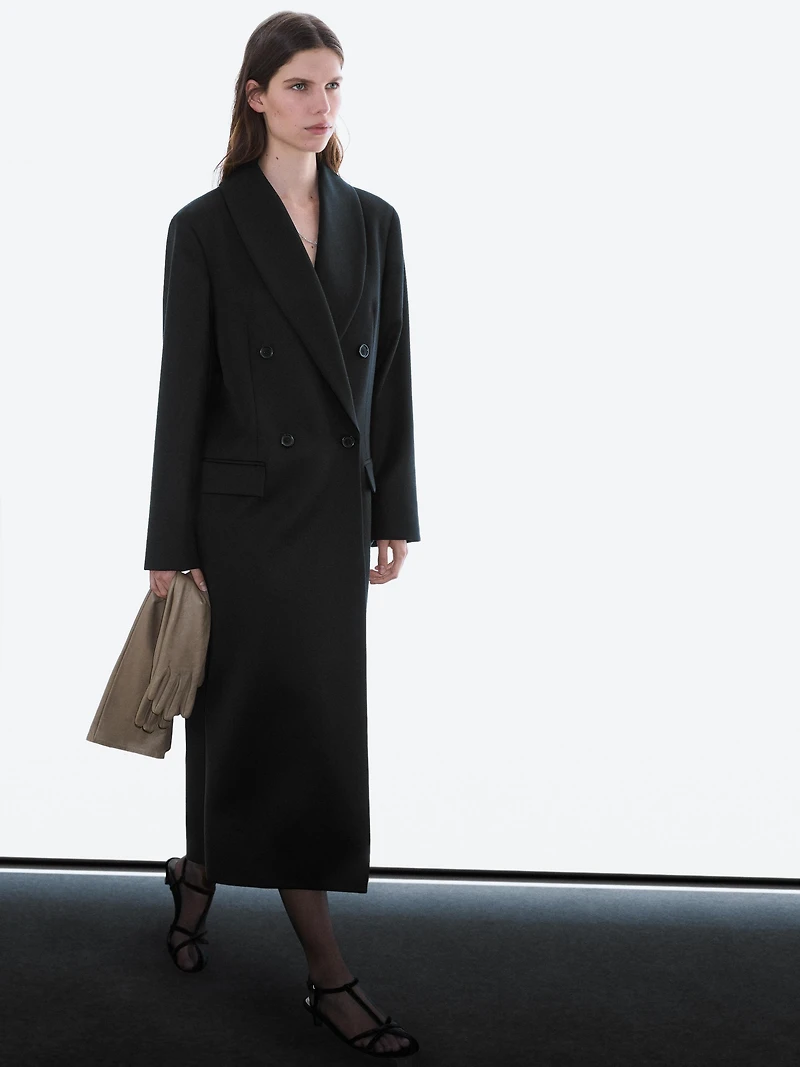 Long double-breasted 100% wool coat