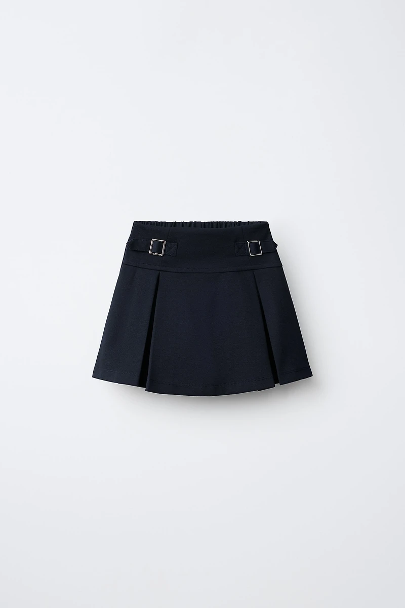BUCKLE DETAIL SKORT