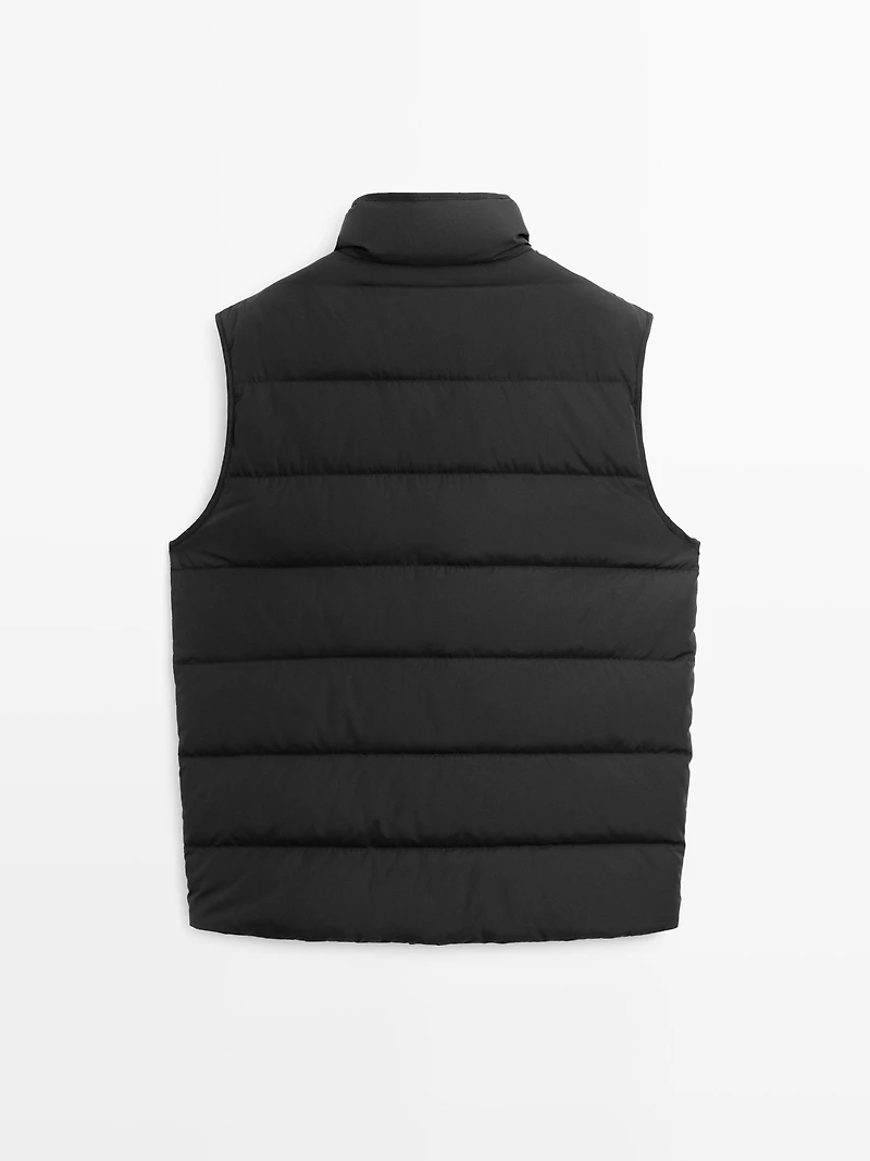Water-repellent puffer gilet with down blend
