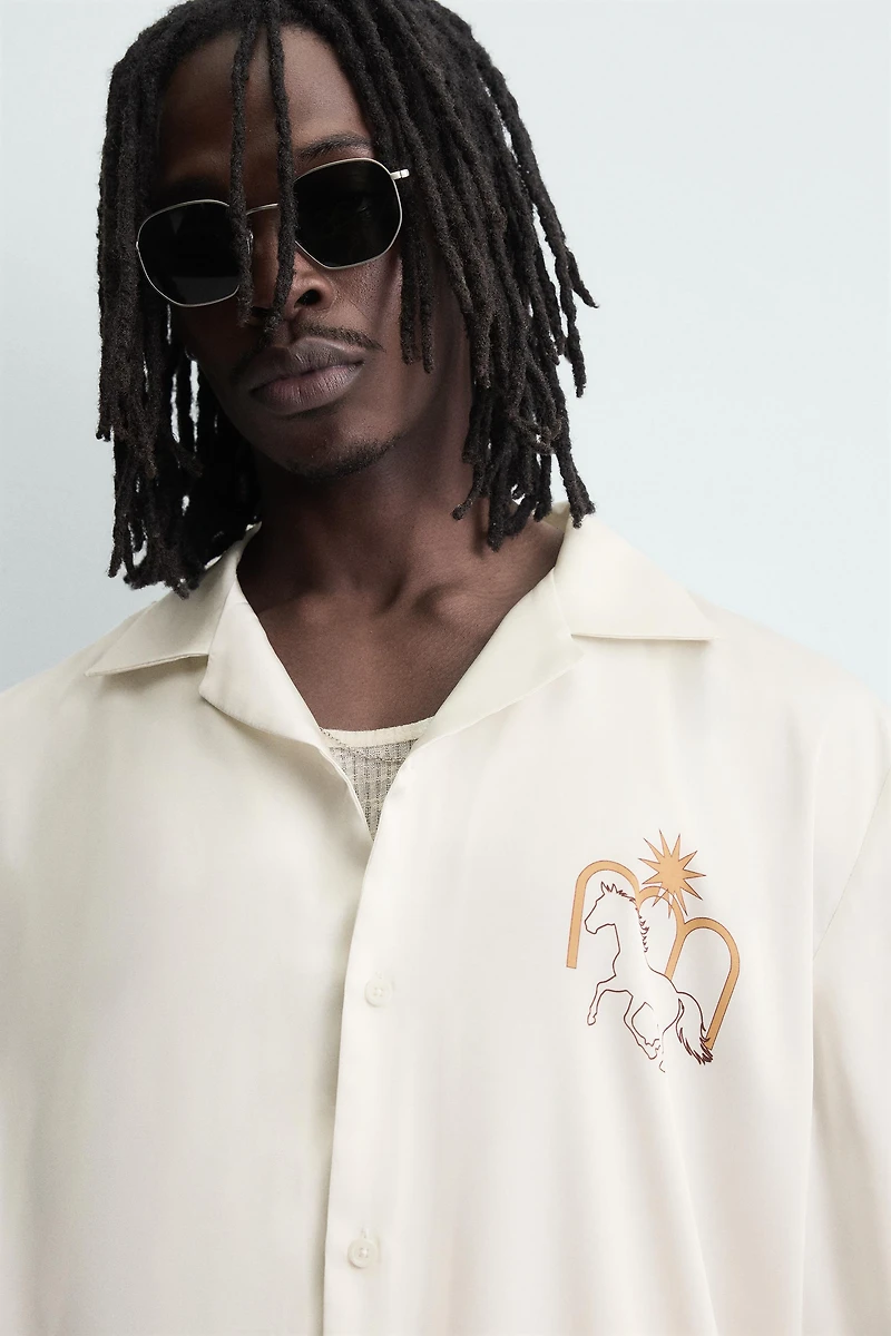 CONTRAST PRINT FLOWY SHIRT