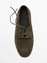 Soft split leather deck shoes