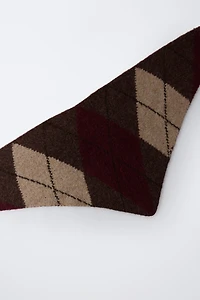 FOULARD TRIANGULAIRE EN MAILLE À LOSANGES