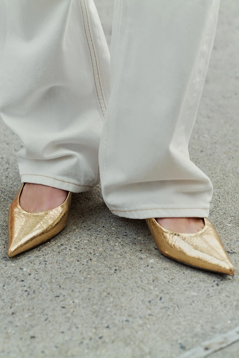 METALLIC KITTEN HEEL SHOES