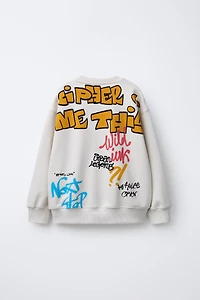 GRAFFITI LABEL SWEATSHIRT