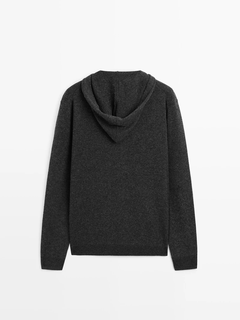 Zip-up knit cardigan with hood