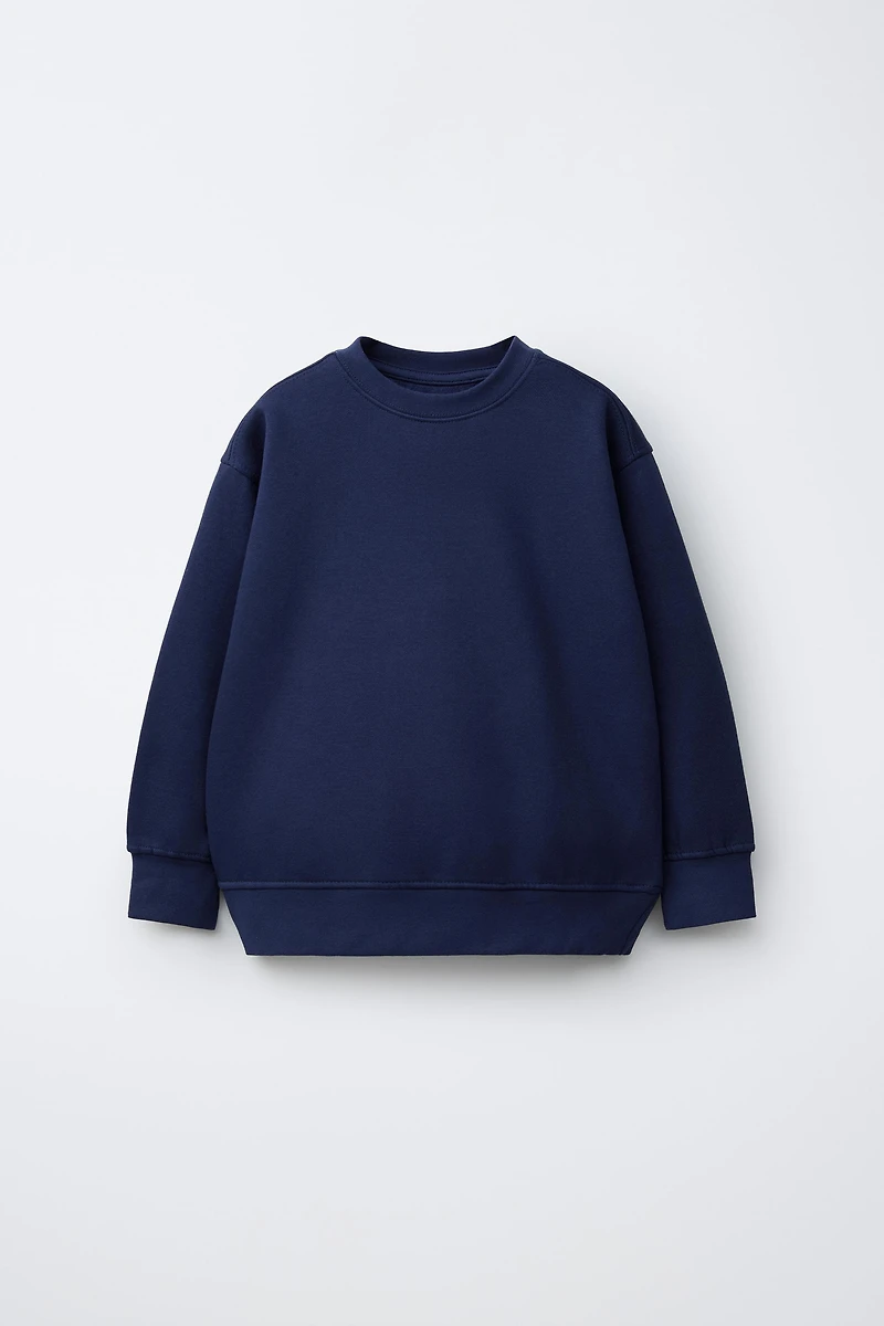 BASIC TEXT AND LABEL SWEATSHIRT