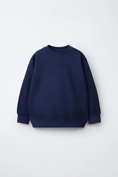 BASIC TEXT AND LABEL SWEATSHIRT