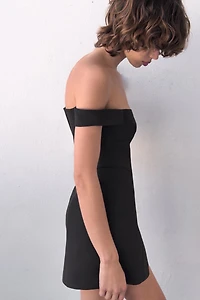 SHORT VOLUMINOUS DRESS