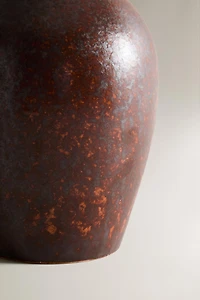 ROUGH-EFFECT CERAMIC VASE