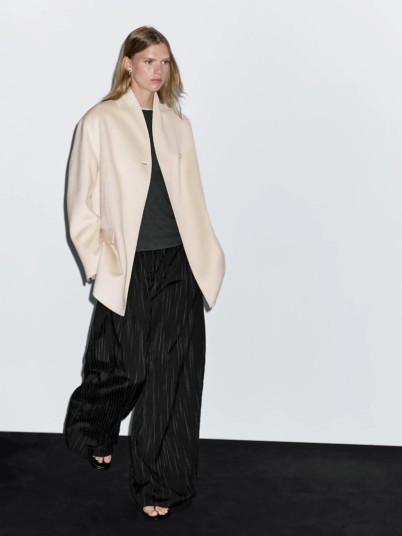 Manteau laine à col montant