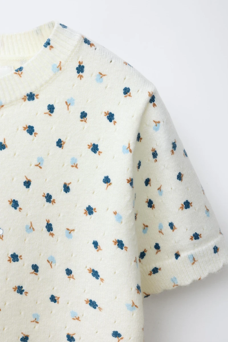 T-SHIRT EN MAILLE À FLEURS