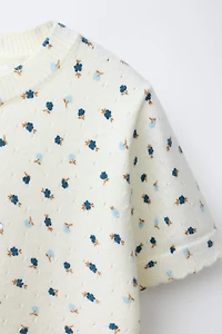 T-SHIRT EN MAILLE À FLEURS