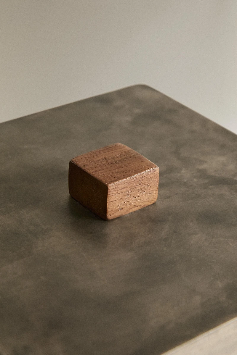 BOÎTE MÉTALLIQUE BOUTON EN BOIS