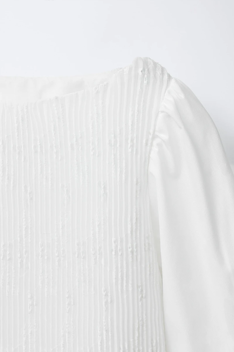 PLEATED LACE TOP