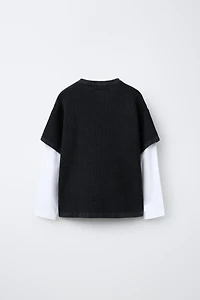 DOUBLE SLEEVE WAFFLE KNIT SHIRT WITH TEXT PRINT